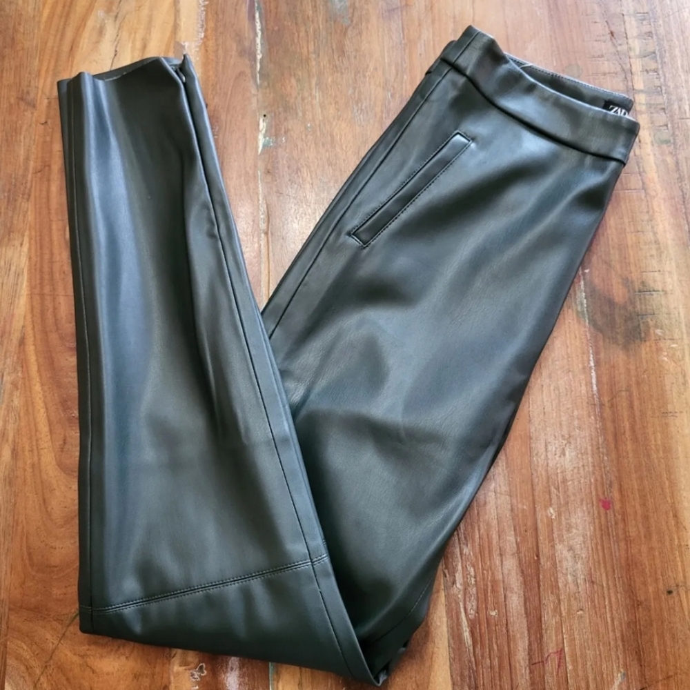 Zara Small Pleather Skinny Pants Dark Green Lined w/ Suede-like Material